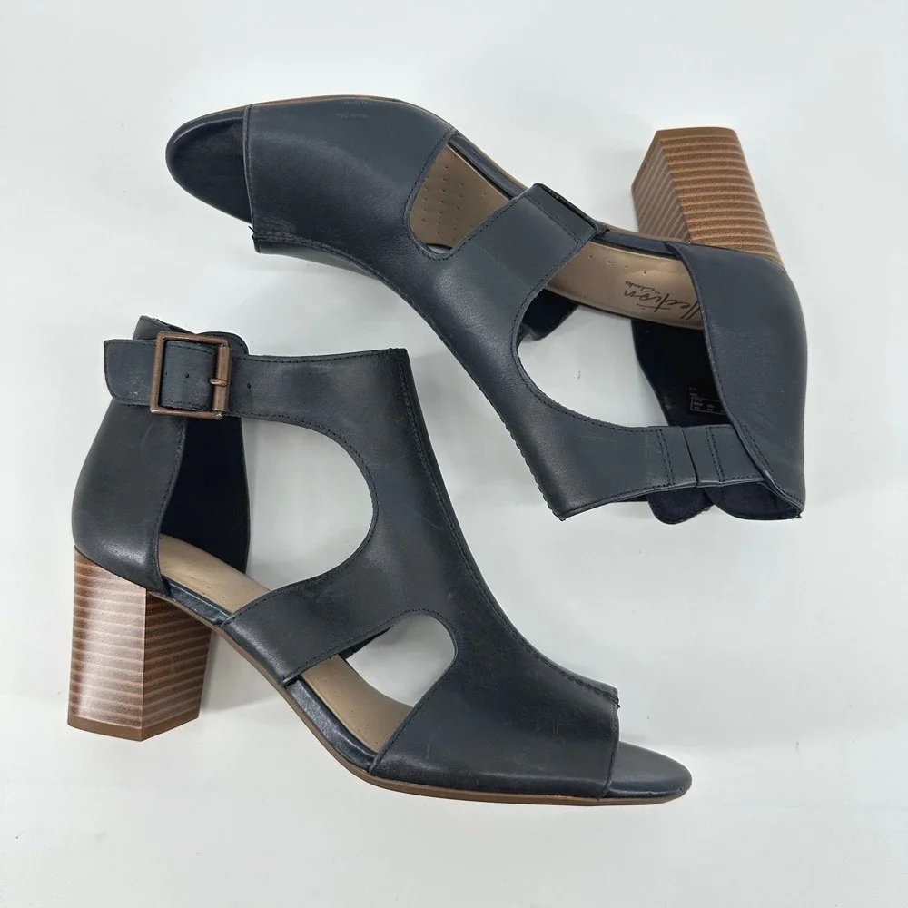 Clarks Deva Heidi Sandals Womens 7.5 Navy Blue Leather Block Heel Comfort - Picture 4 of 9